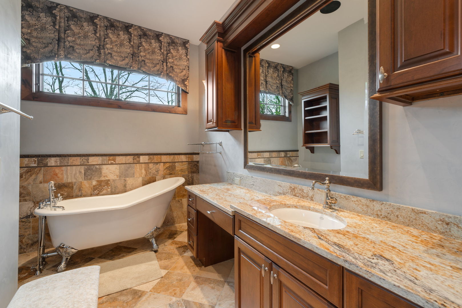 14N306 Highland Avenue, Elgin, IL 60123