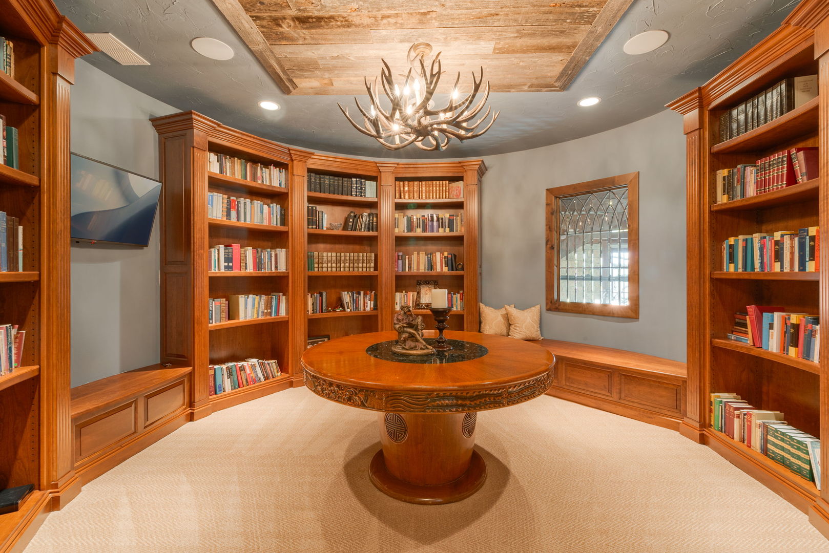 14N306 Highland Avenue, Elgin, IL 60123