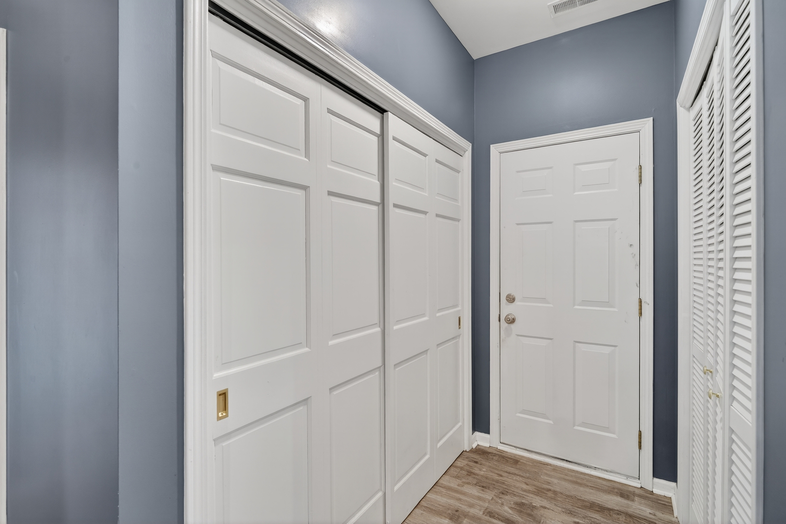 412 Rainbow Drive, Sleepy Hollow, IL 60118