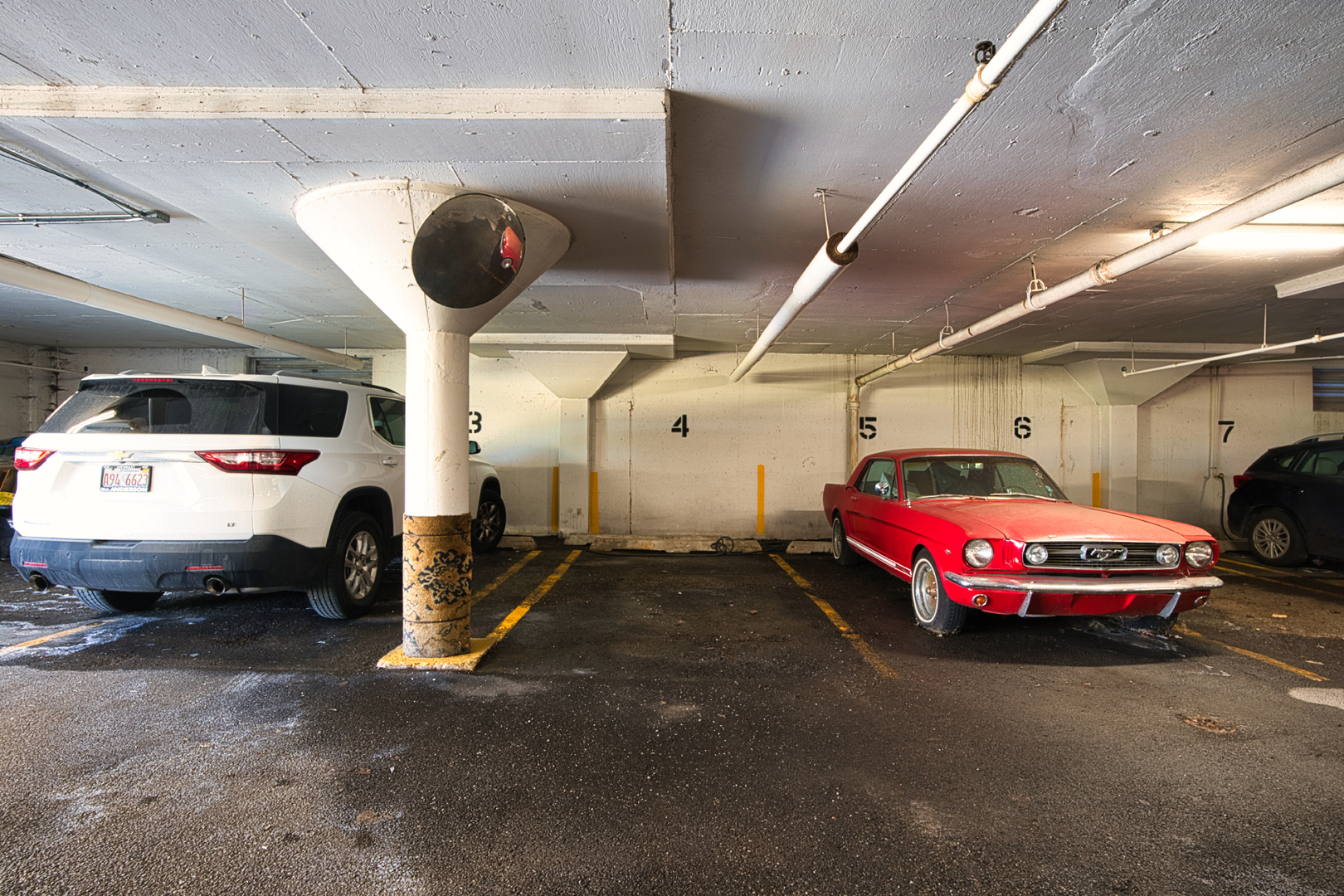 6833 N Kedzie Avenue #410, Chicago, IL 60645