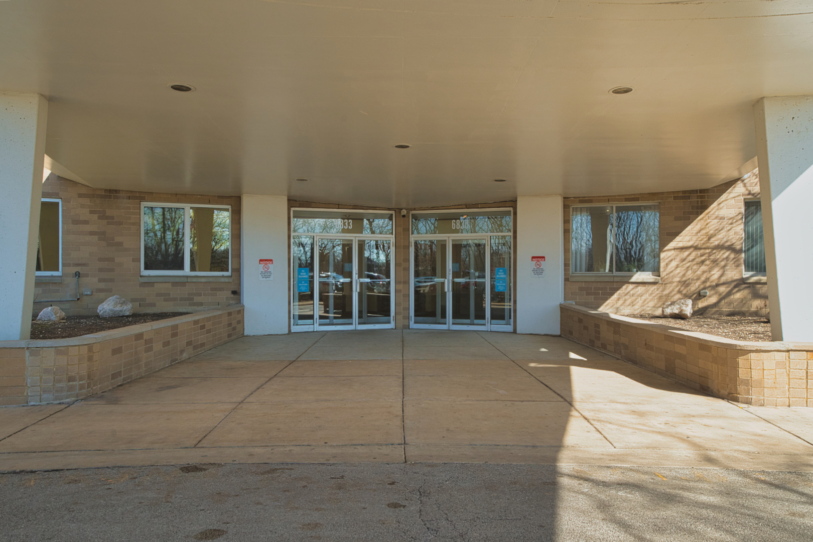 6833 N Kedzie Avenue #410, Chicago, IL 60645