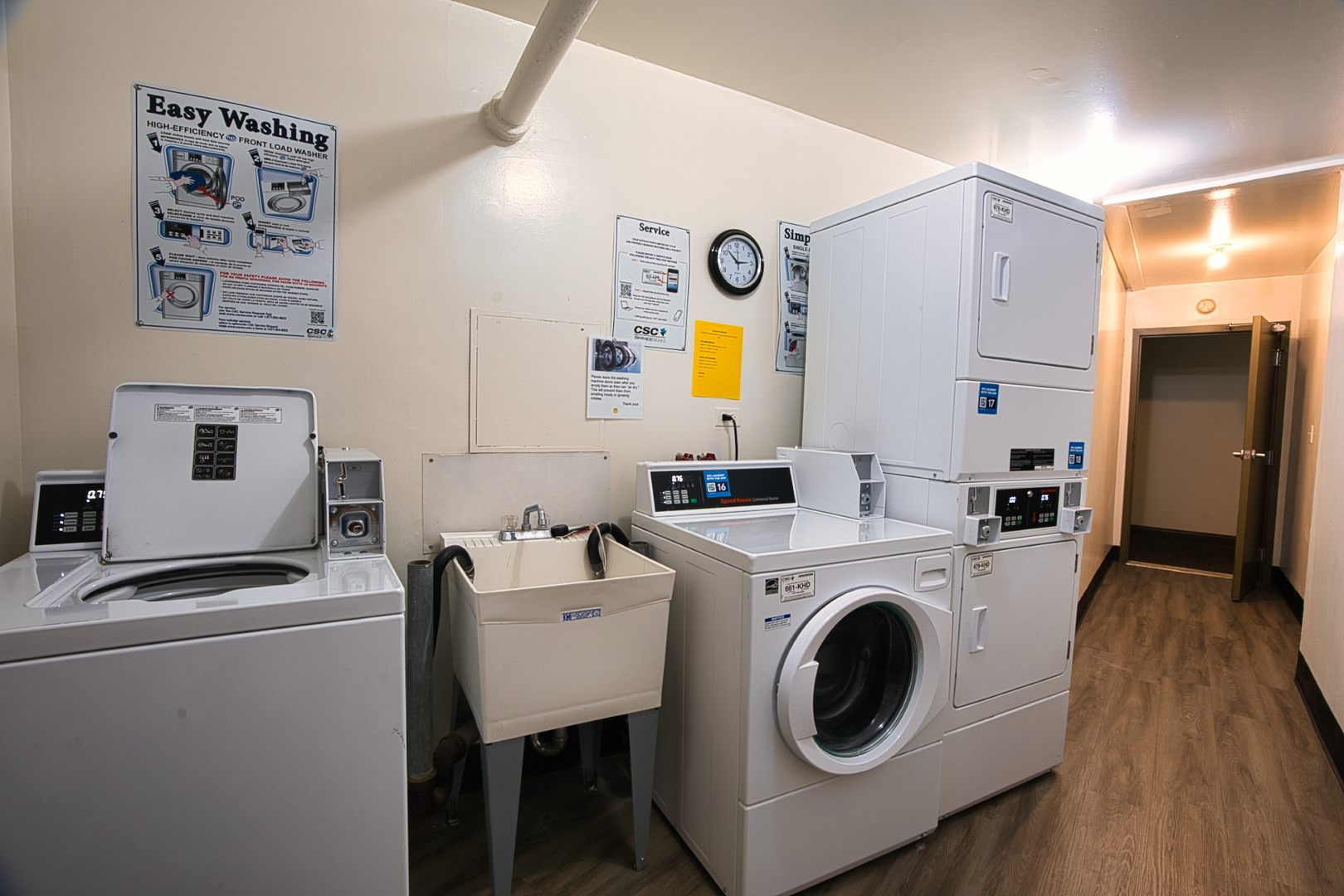 6833 N Kedzie Avenue #410, Chicago, IL 60645