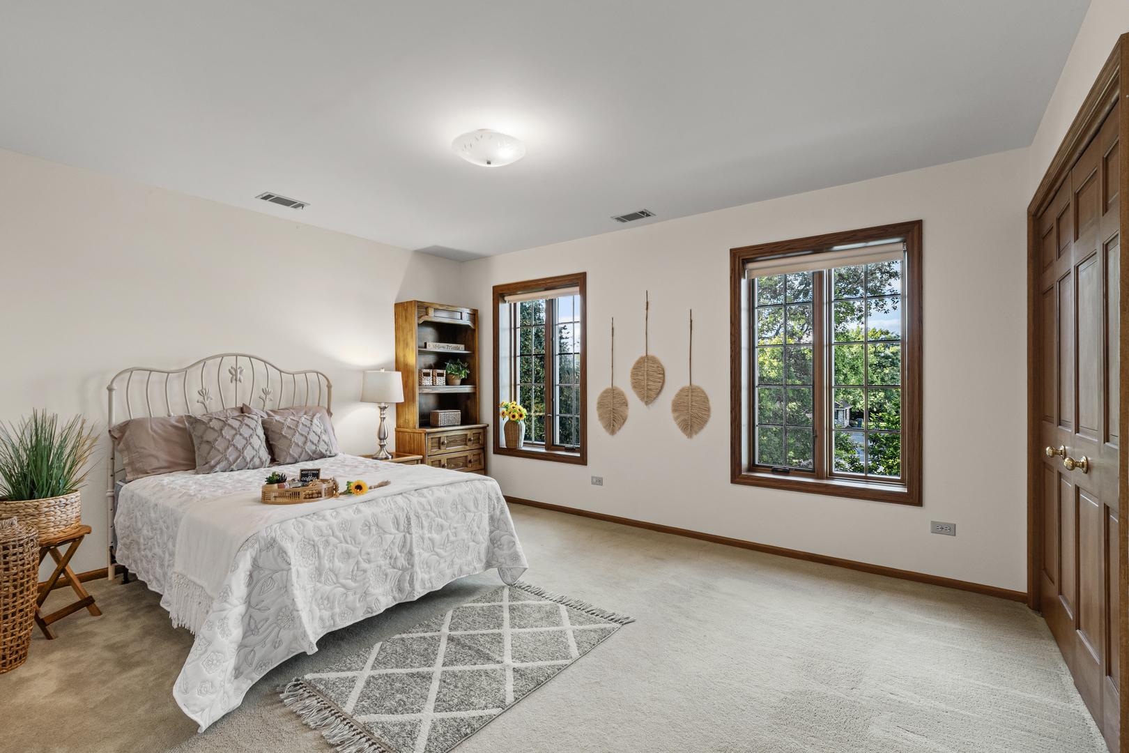 8115 Pluskota Drive, Orland Park, IL 60462