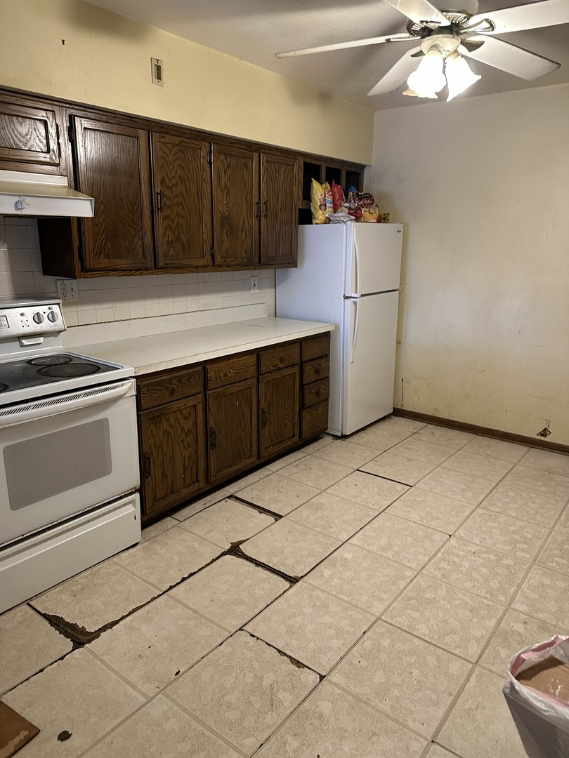 1215 Scott Avenue, Chicago Heights, IL 60411