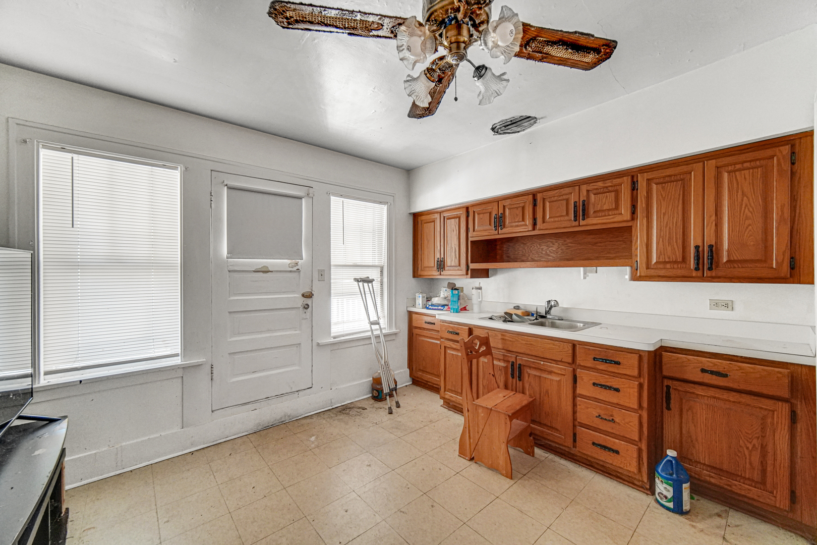 1215 Scott Avenue, Chicago Heights, IL 60411