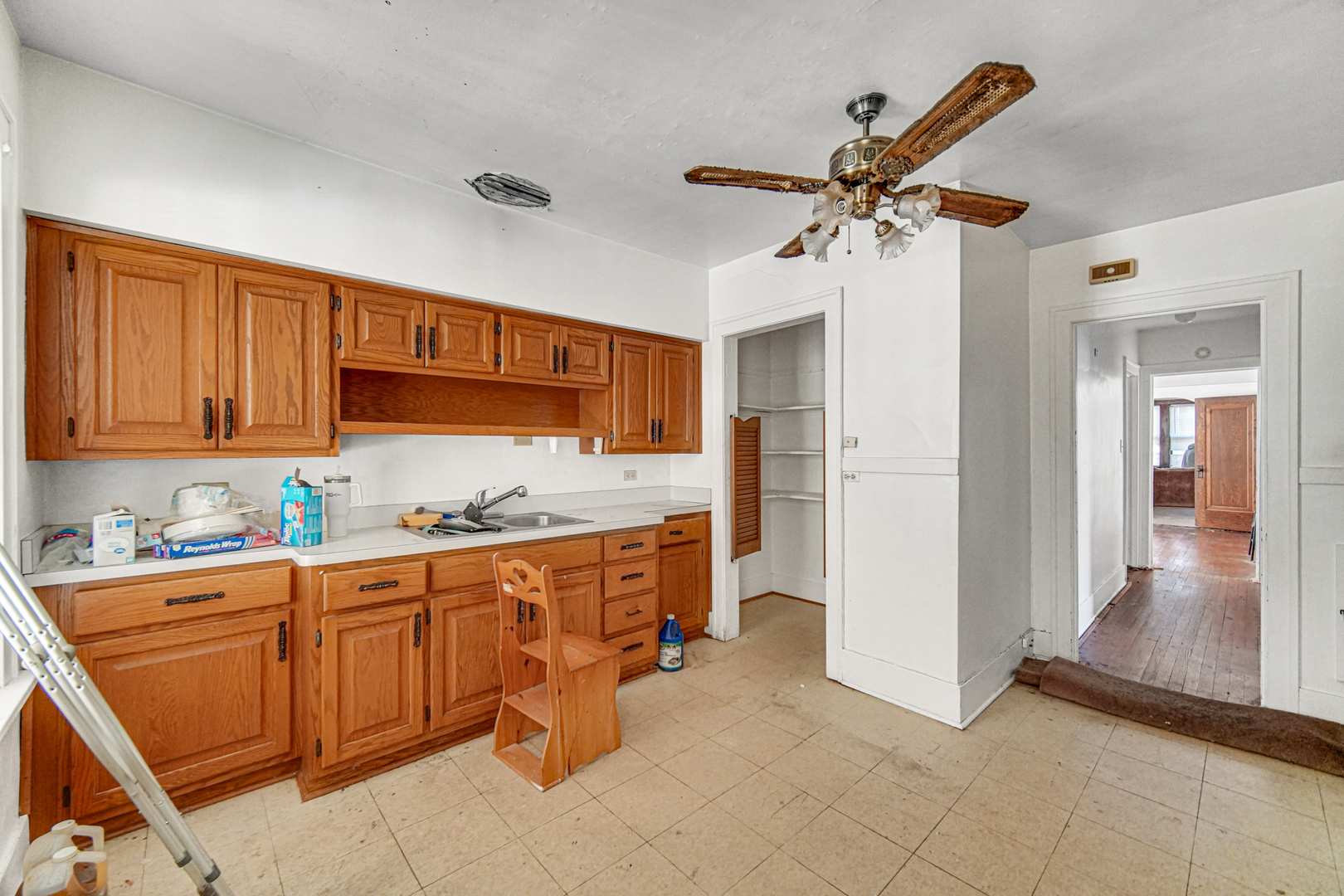 1215 Scott Avenue, Chicago Heights, IL 60411