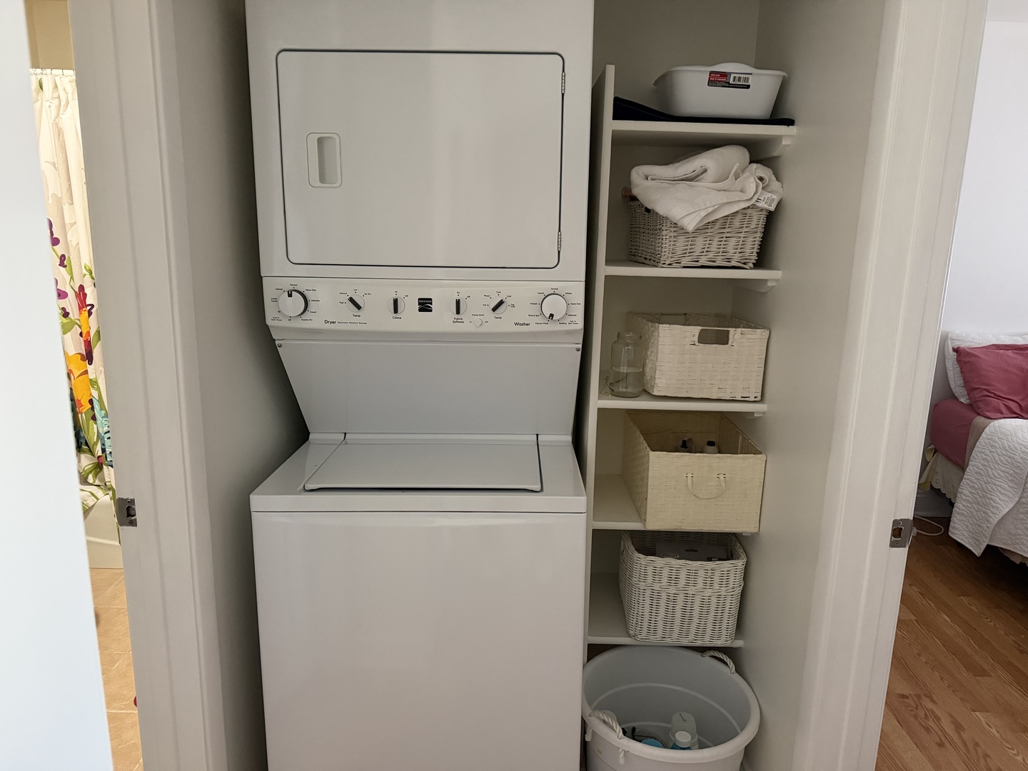 703 W Central Road #1C8, Mount Prospect, IL 60056