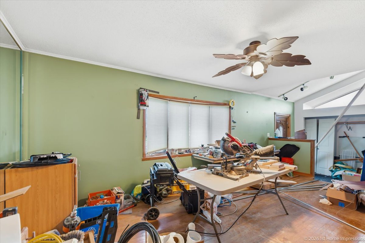 7817 W 98th Place, Hickory Hills, IL 60457