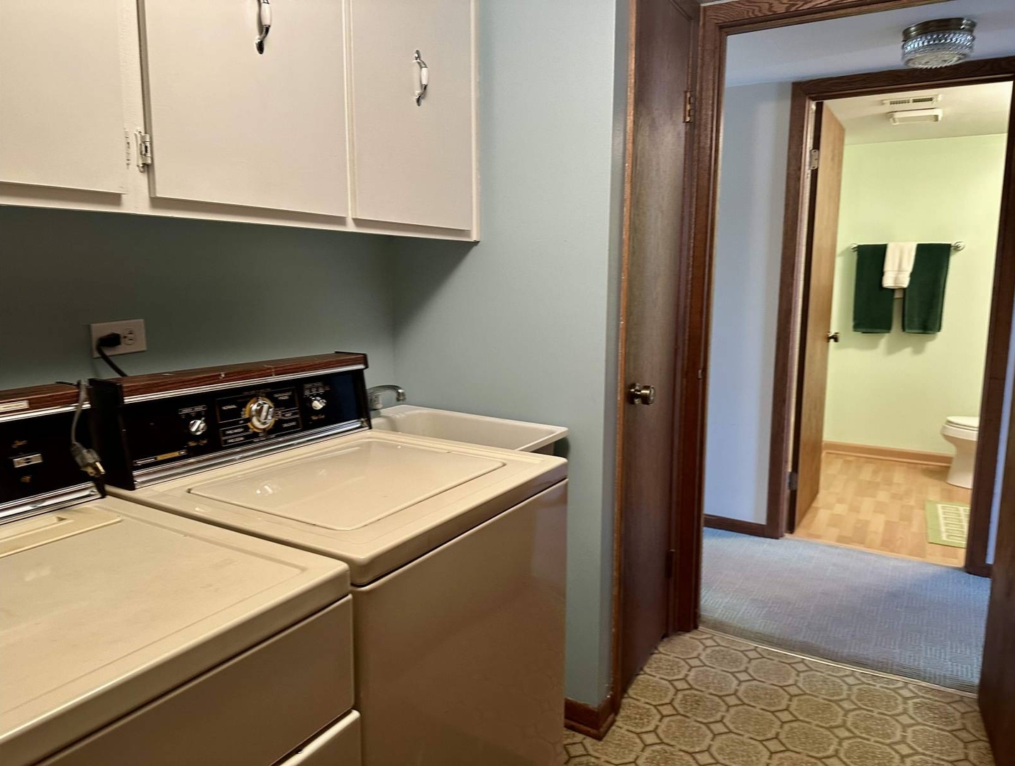 7448 W 153rd Street #2, Orland Park, IL 60462