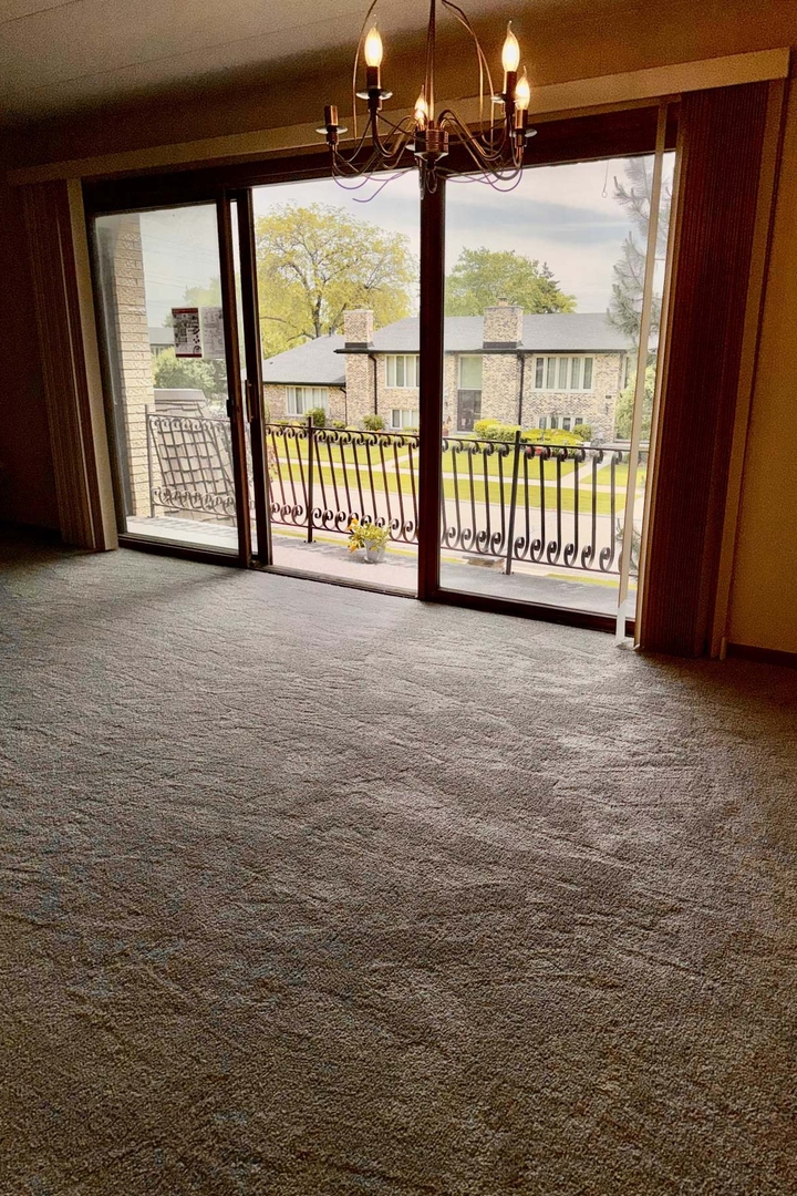 7448 W 153rd Street #2, Orland Park, IL 60462