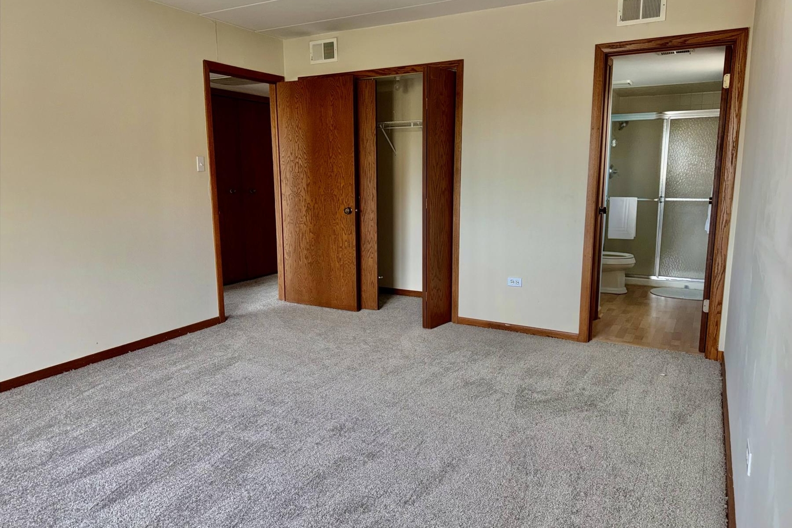 7448 W 153rd Street #2, Orland Park, IL 60462