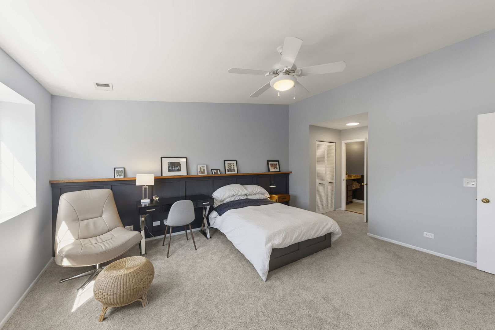 884 QUIN Court #201, Naperville, IL 60563