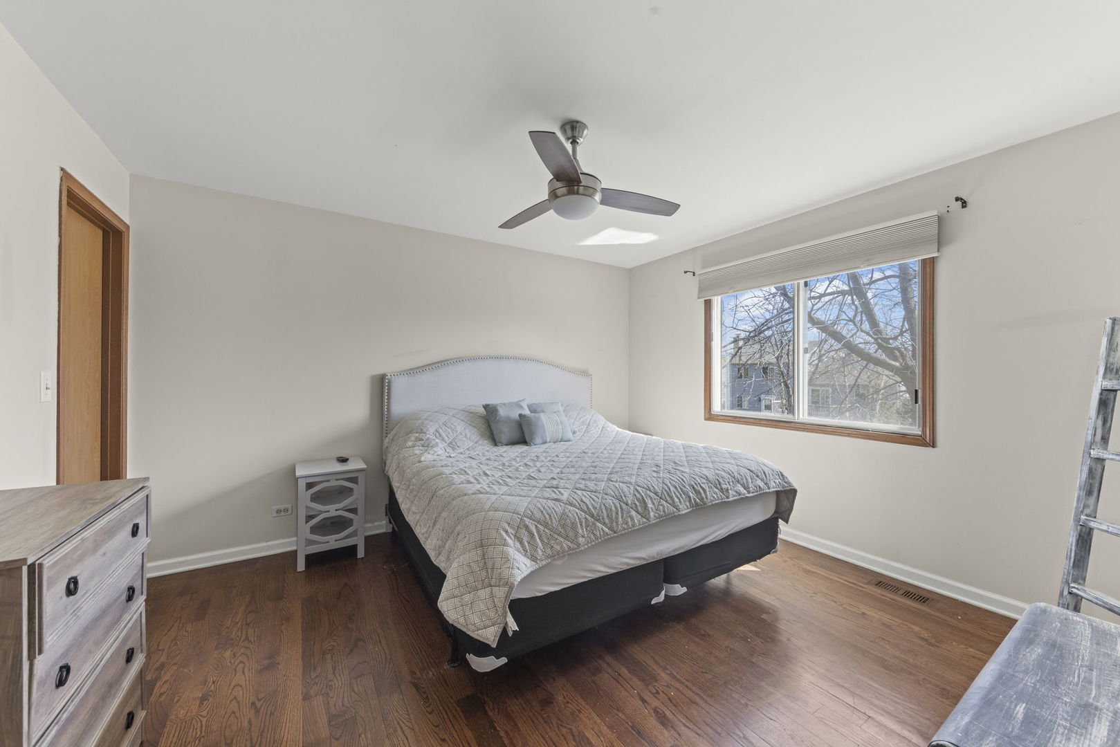 317 Christine Lane, Hainesville, IL 60030