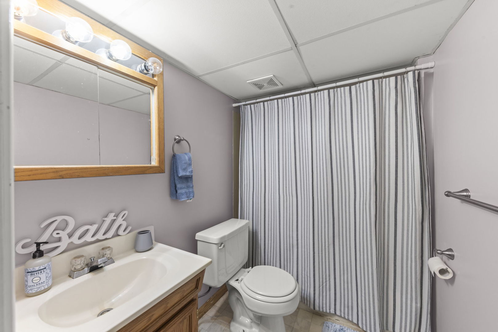 317 Christine Lane, Hainesville, IL 60030