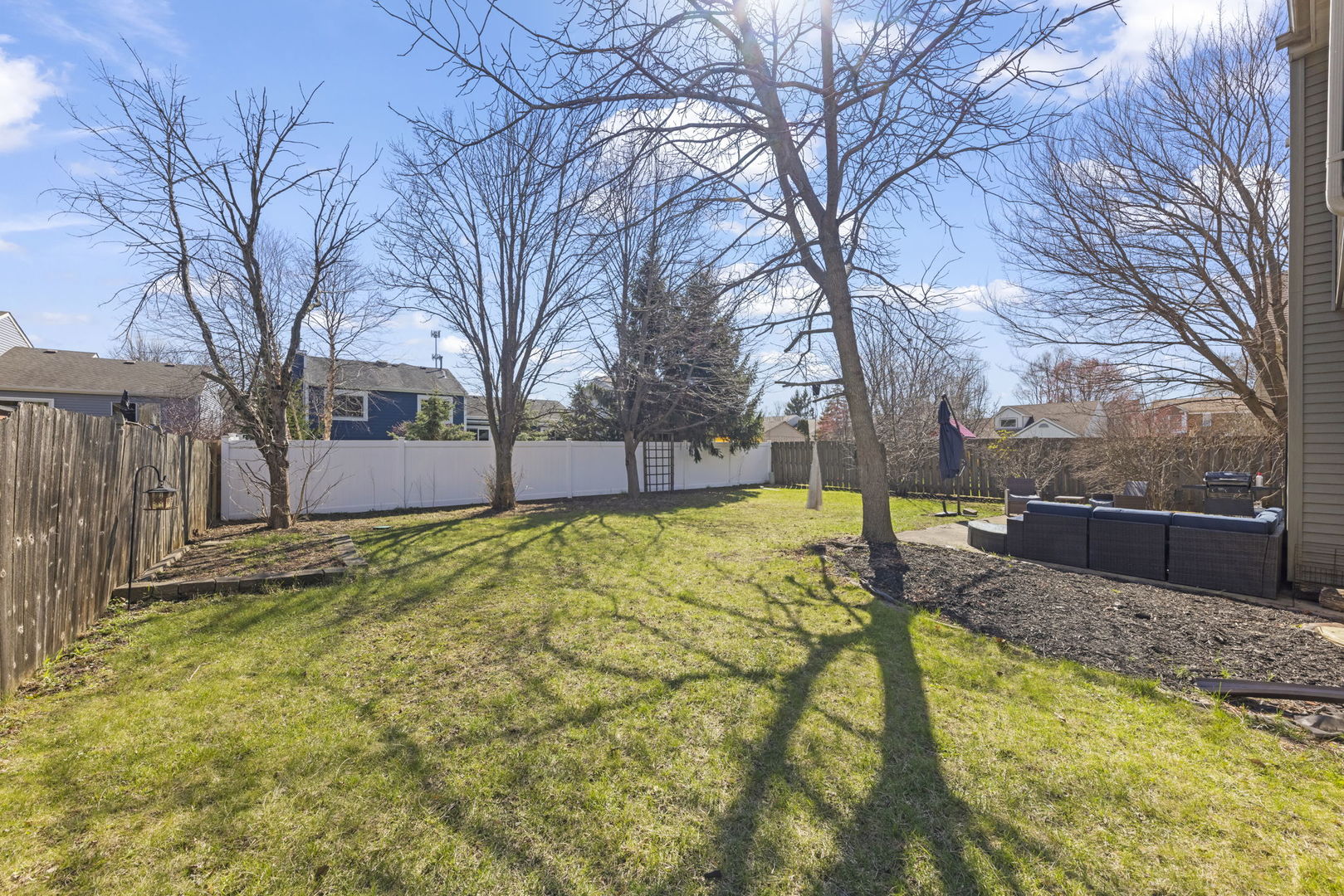 317 Christine Lane, Hainesville, IL 60030