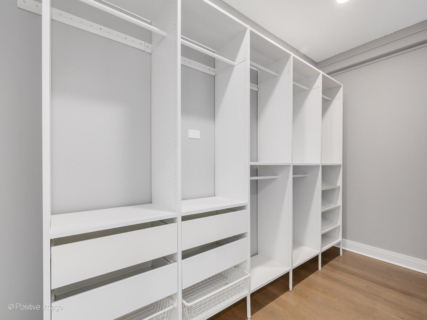 Burr Ridge, IL 60527