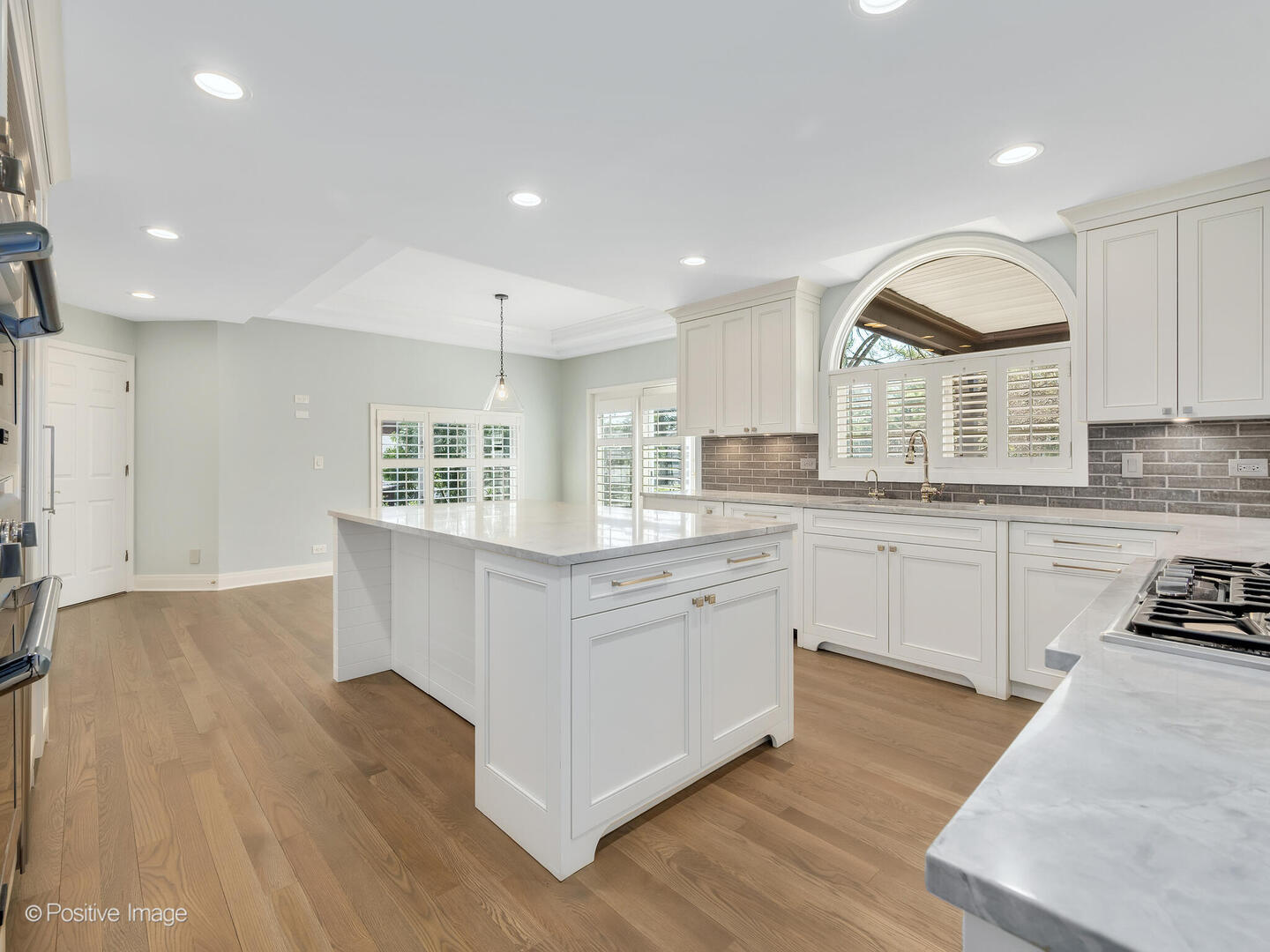 Burr Ridge, IL 60527