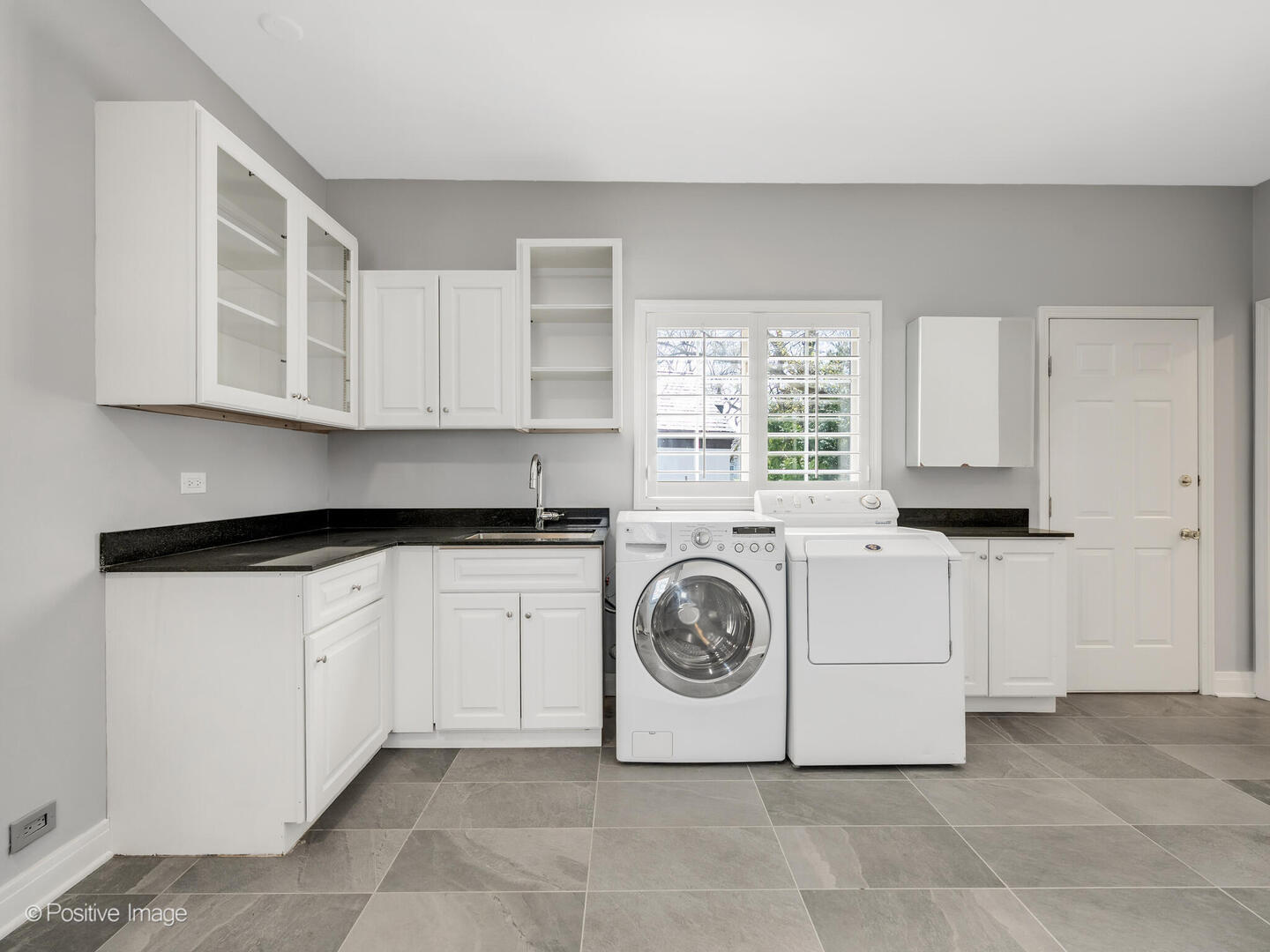 Burr Ridge, IL 60527