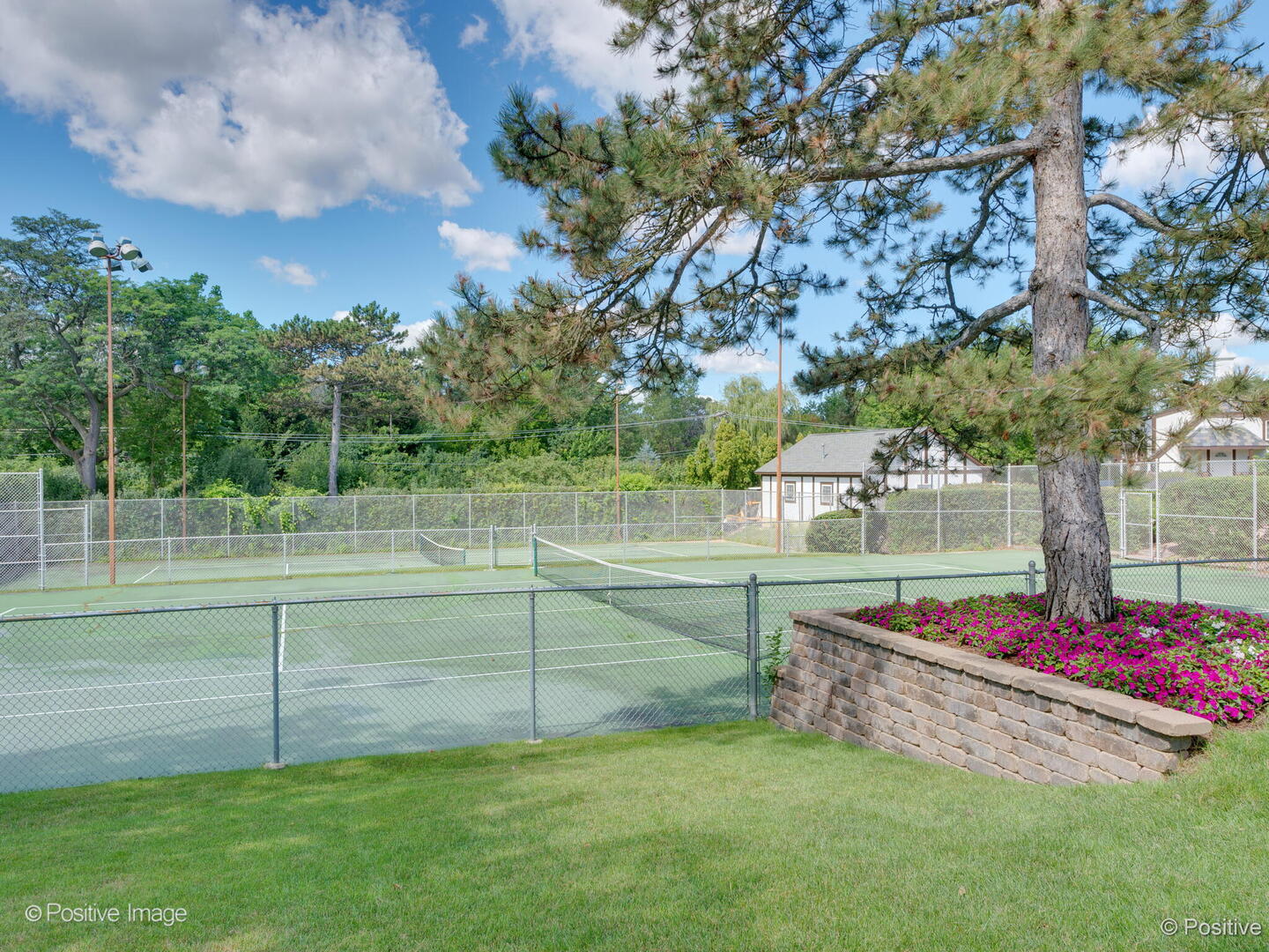 Burr Ridge, IL 60527