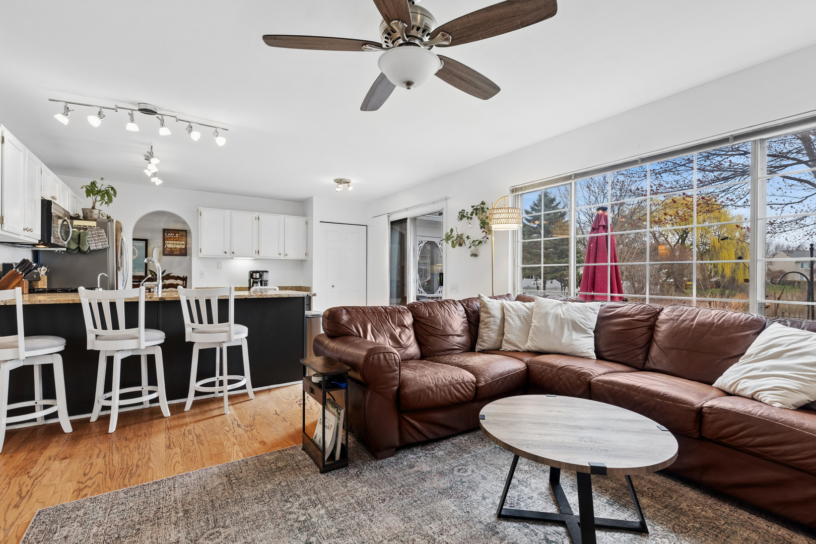 963 Tylerton Circle, Grayslake, IL 60030