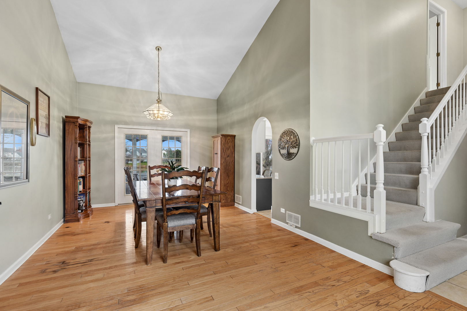 963 Tylerton Circle, Grayslake, IL 60030