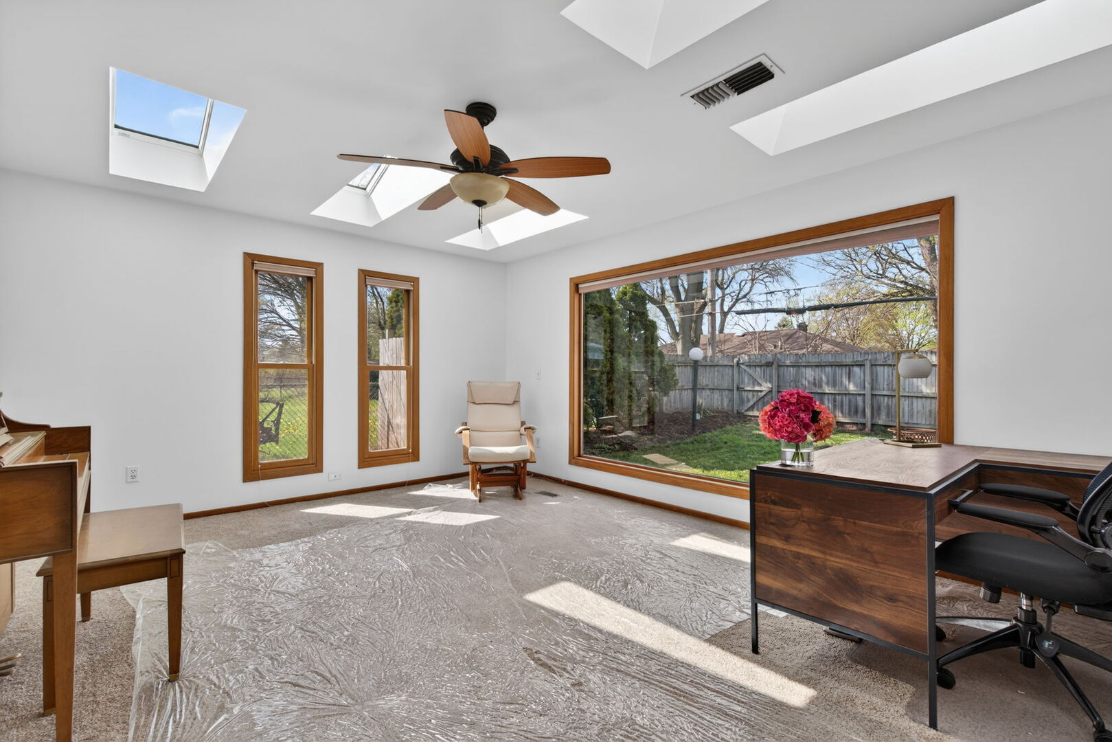 451 Colorado Avenue, Aurora, IL 60506