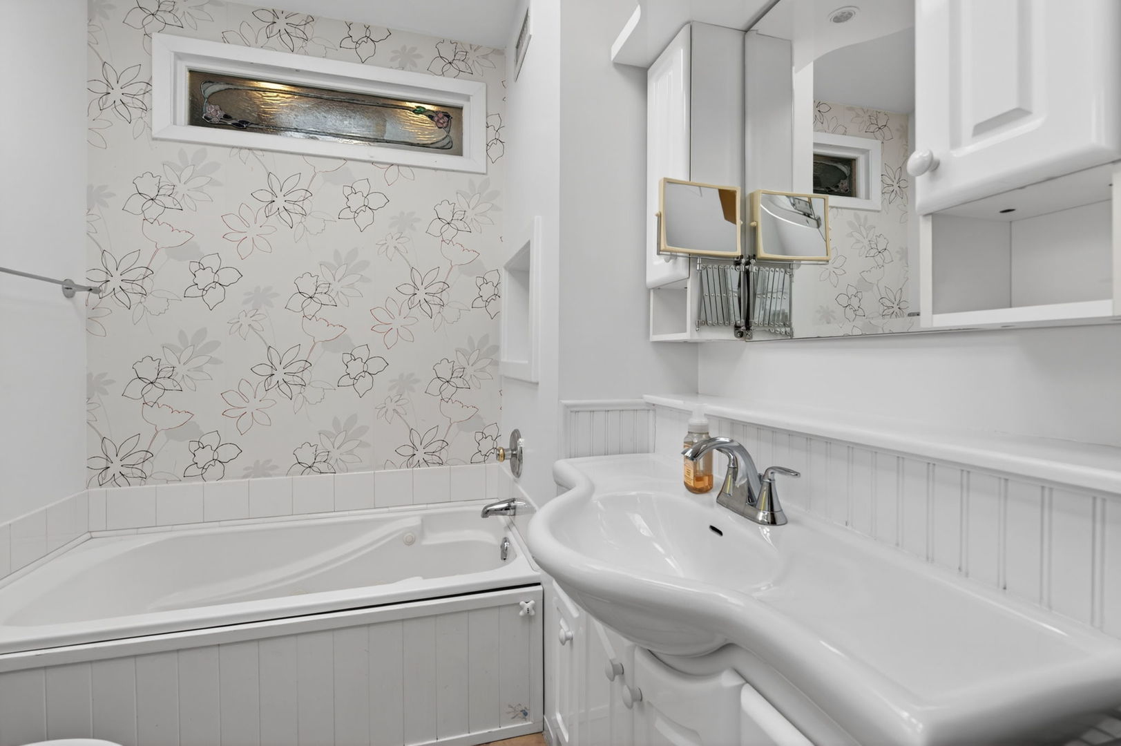 451 Colorado Avenue, Aurora, IL 60506