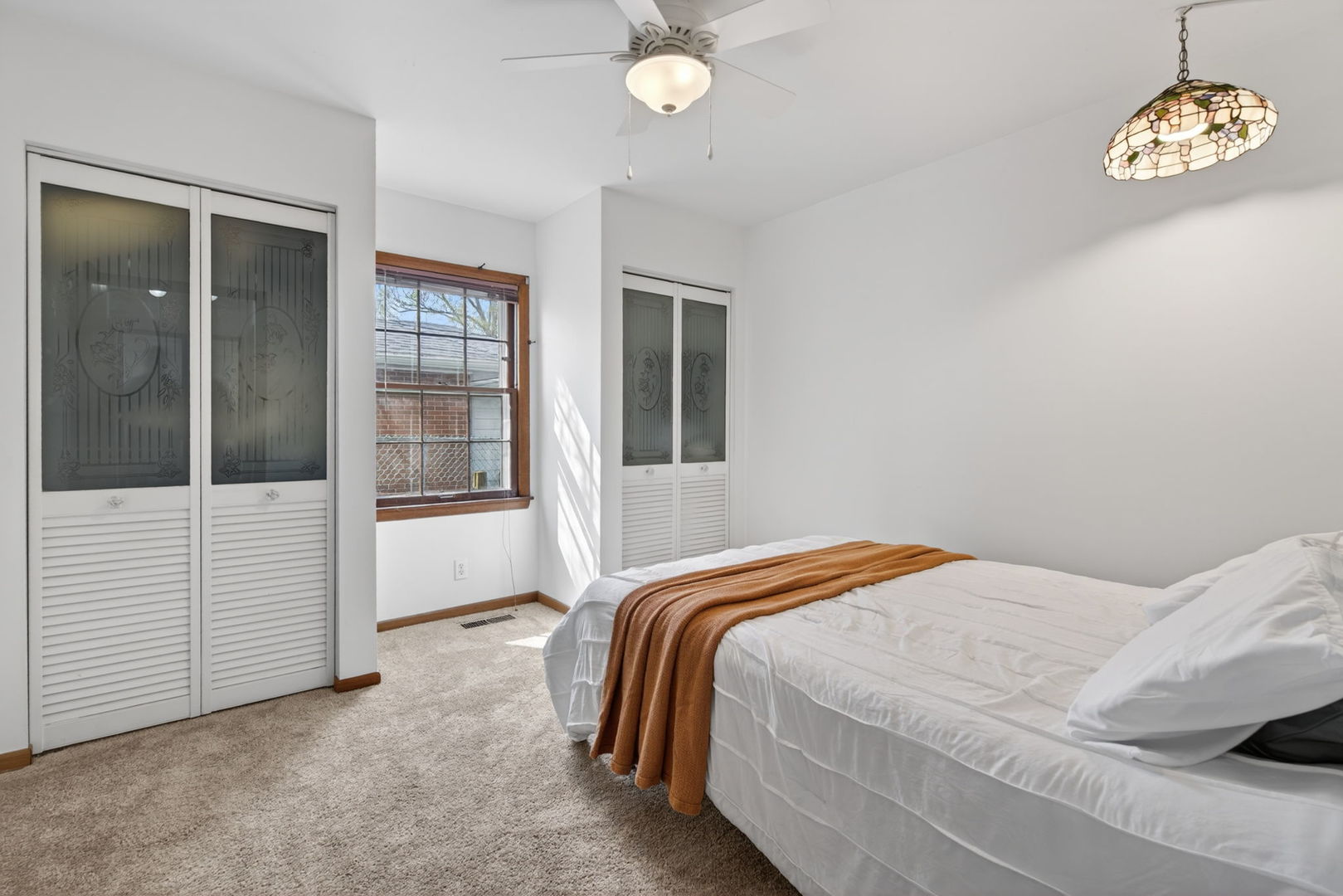 451 Colorado Avenue, Aurora, IL 60506