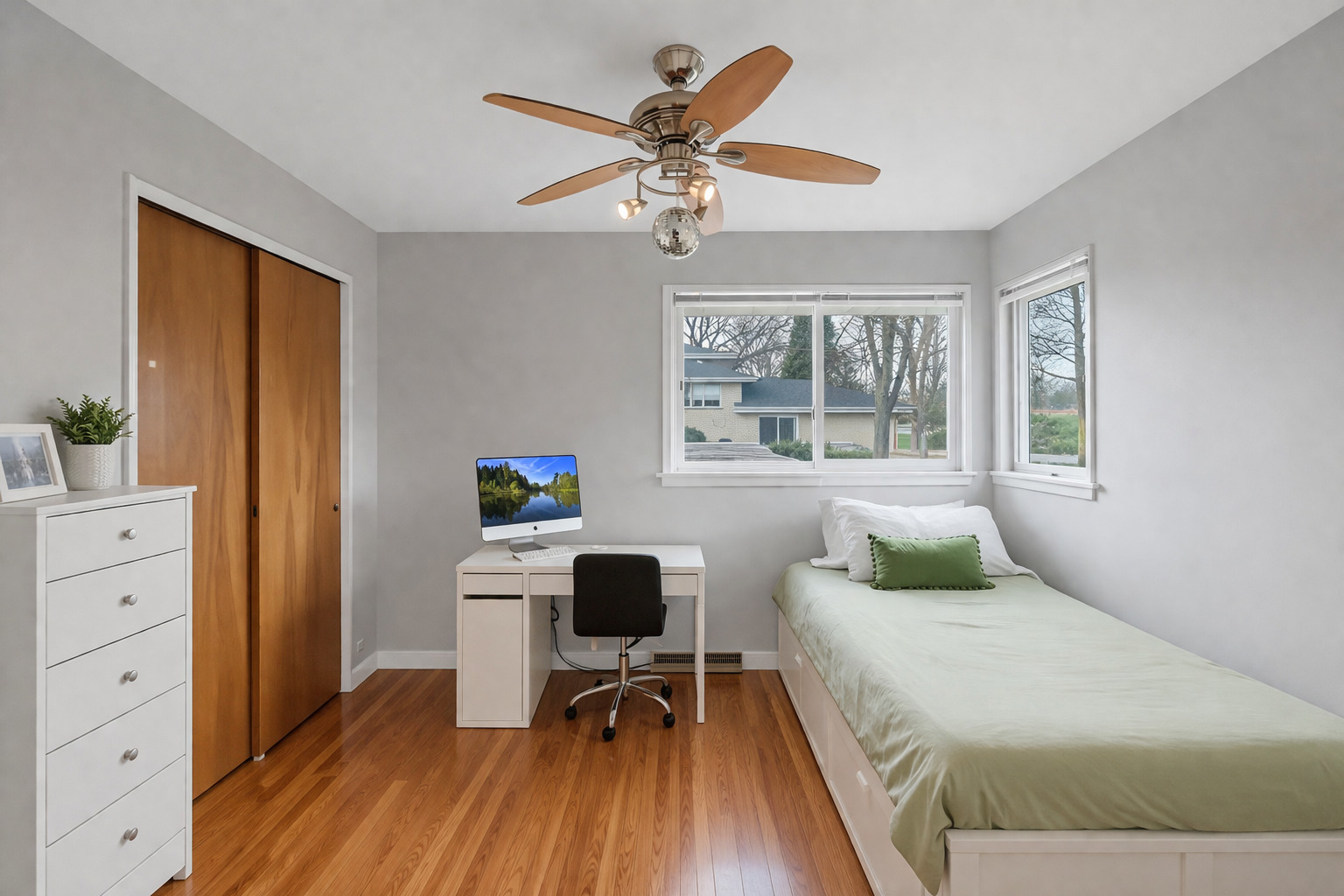 1S714 Westview Avenue, Lombard, IL 60148