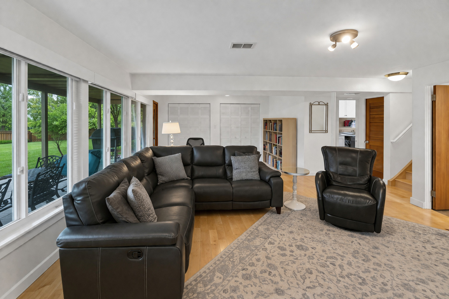 1S714 Westview Avenue, Lombard, IL 60148