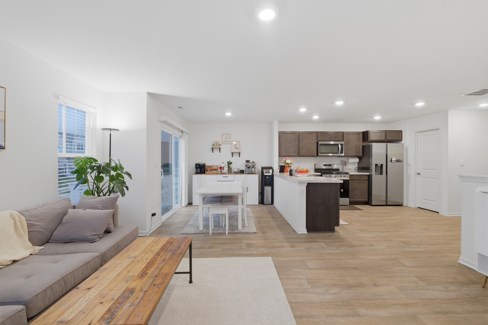 3837 Currant Lane, Elgin, IL 60124