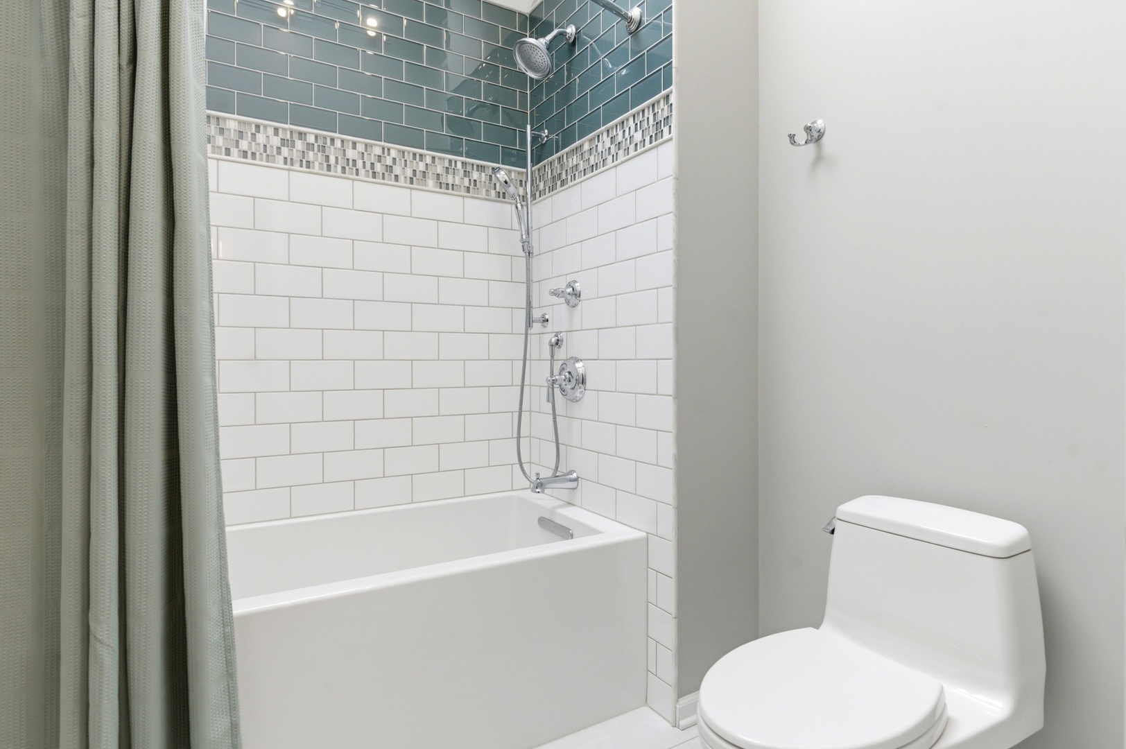 4029 Broadmoor Circle, Naperville, IL 60564