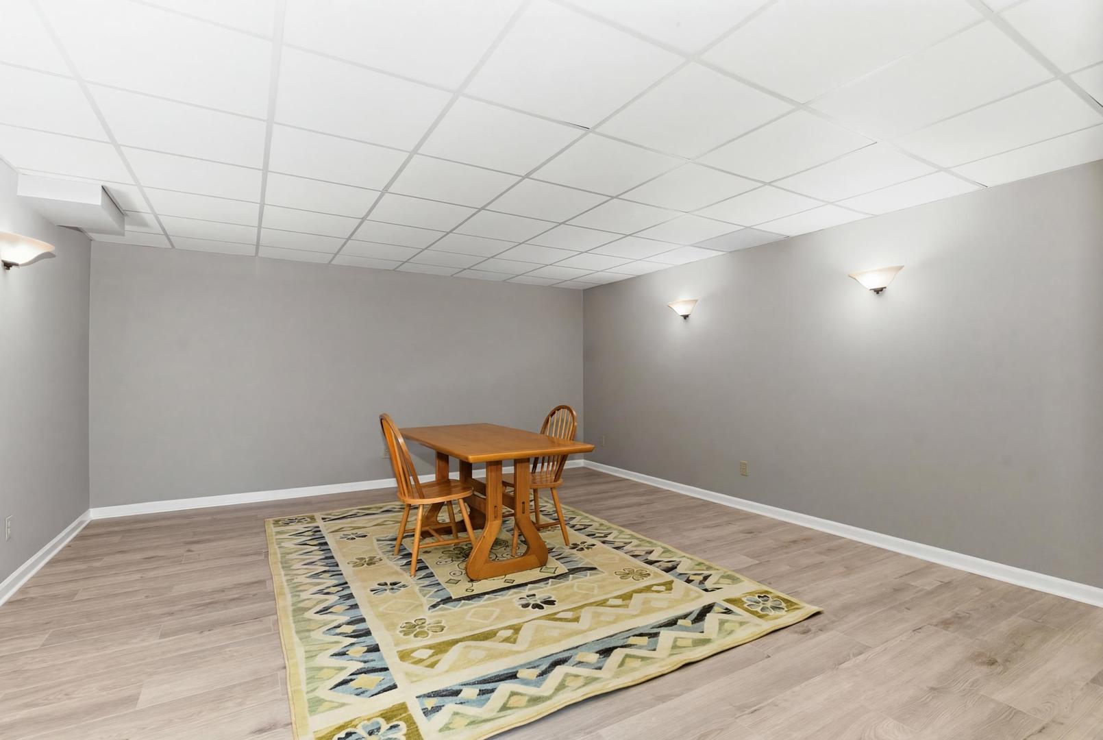 4029 Broadmoor Circle, Naperville, IL 60564