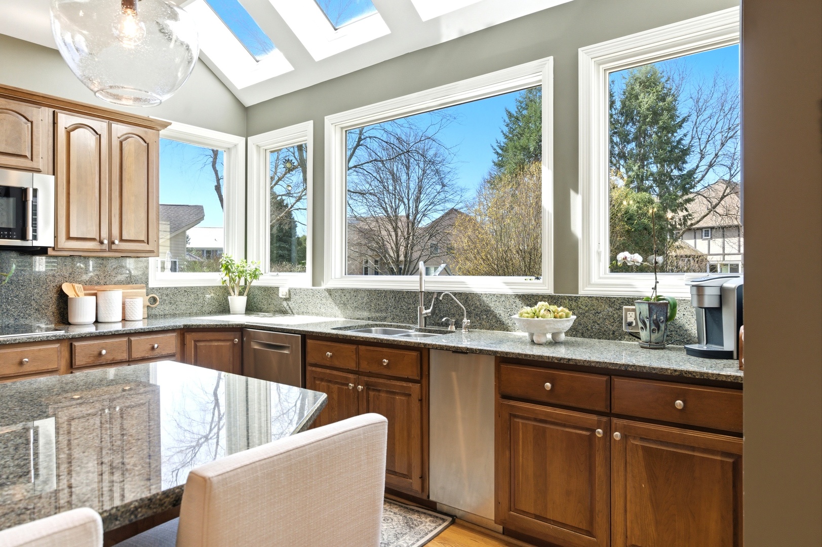 4029 Broadmoor Circle, Naperville, IL 60564