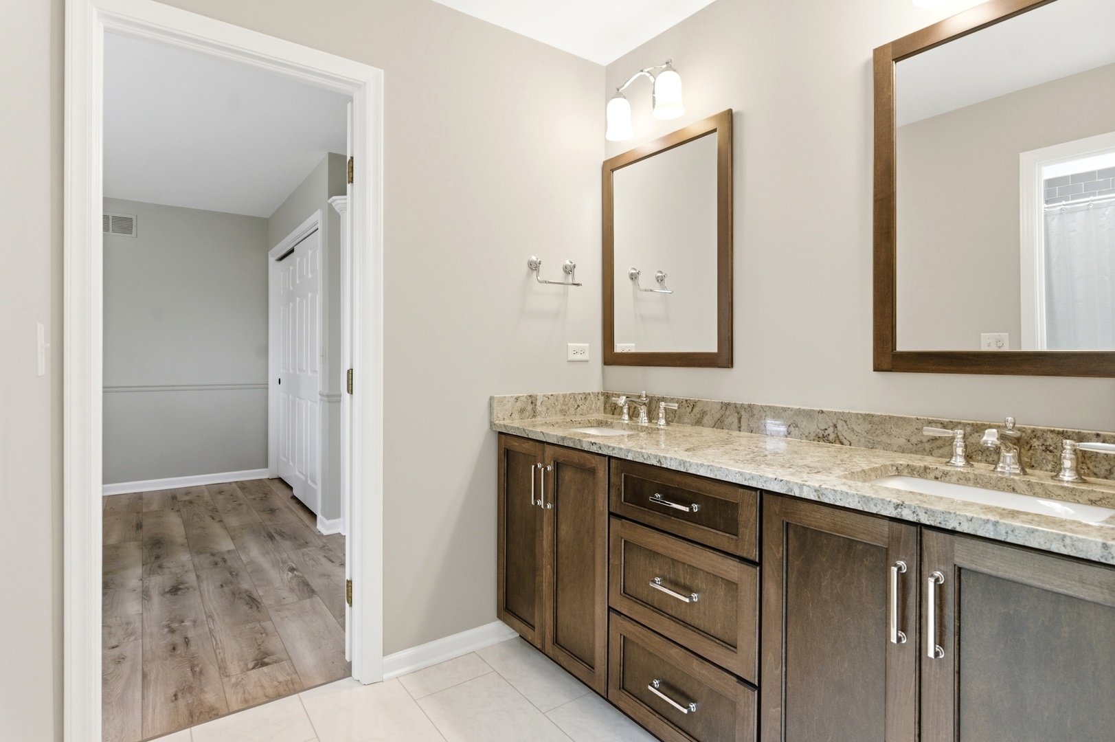 4029 Broadmoor Circle, Naperville, IL 60564