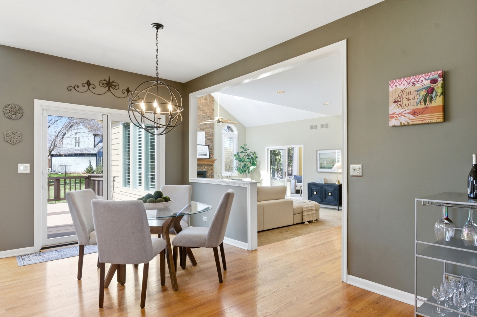 4029 Broadmoor Circle, Naperville, IL 60564