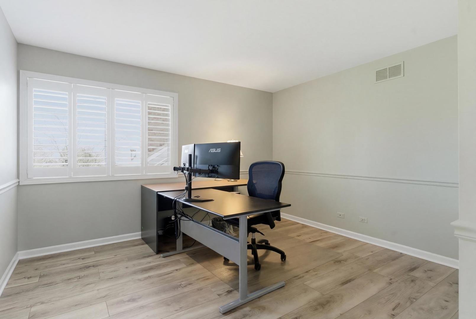 4029 Broadmoor Circle, Naperville, IL 60564