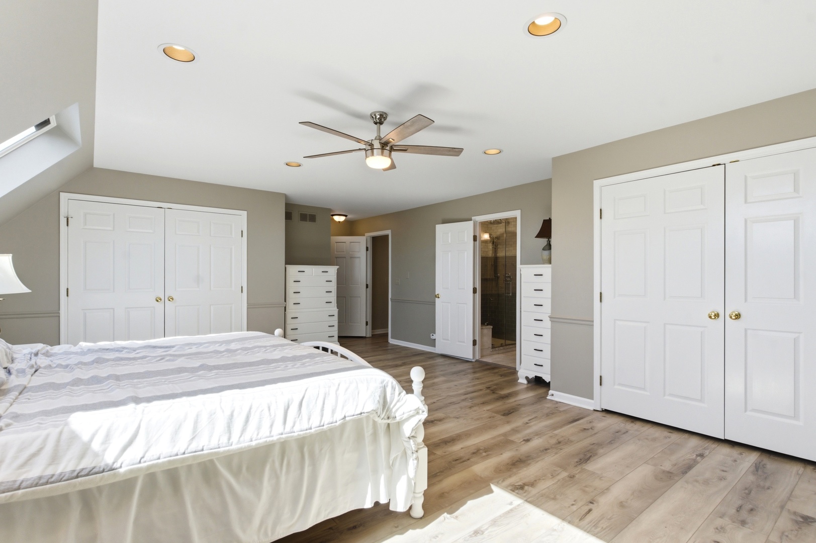 4029 Broadmoor Circle, Naperville, IL 60564