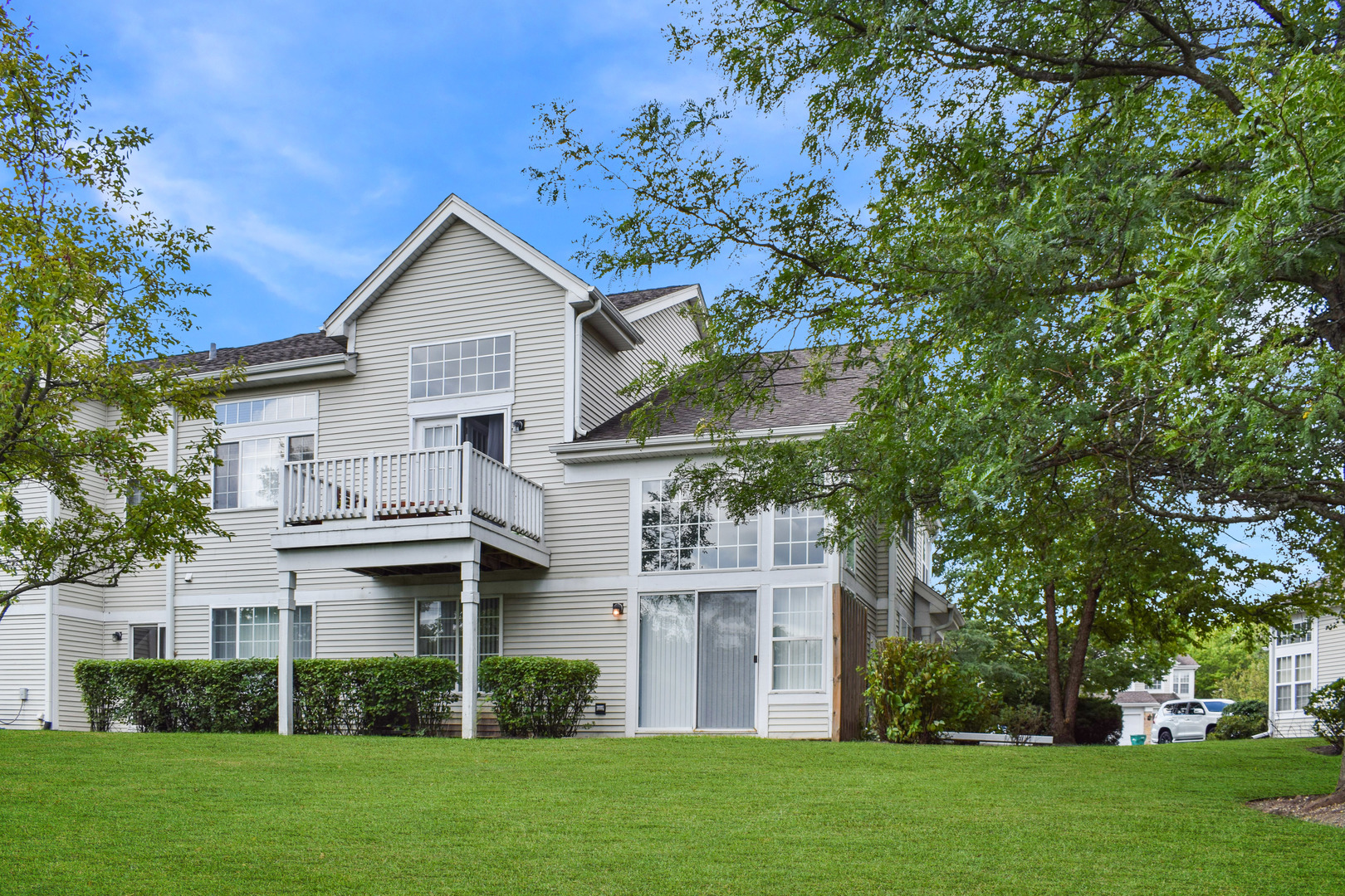 1060 PROVIDENCE Lane, Buffalo Grove, IL 60089