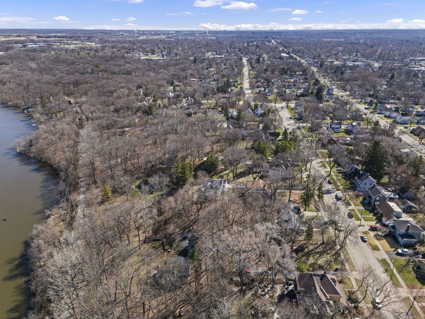 362 1/2 River Bluff Road, Elgin, IL 60120