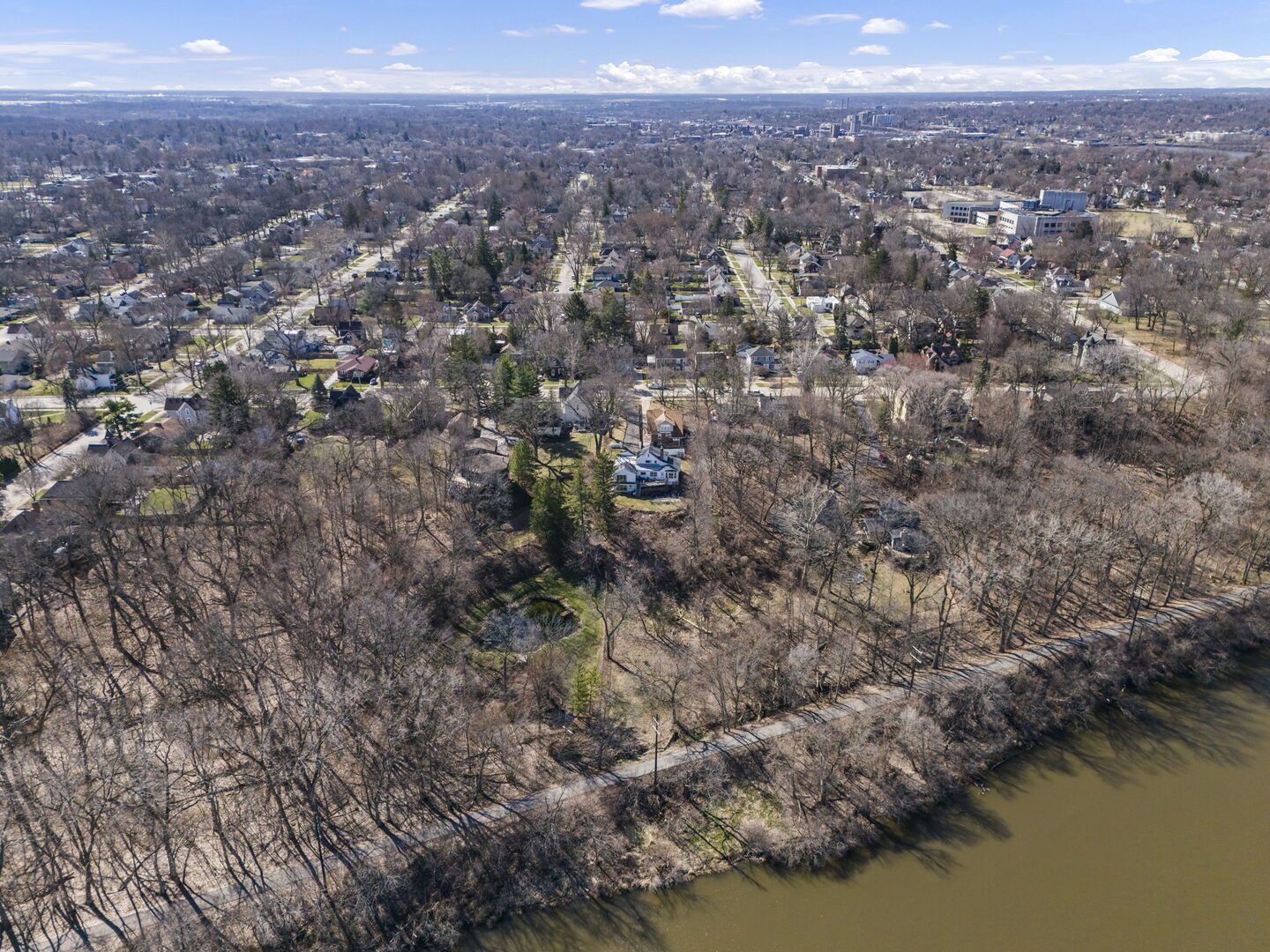 362 1/2 River Bluff Road, Elgin, IL 60120