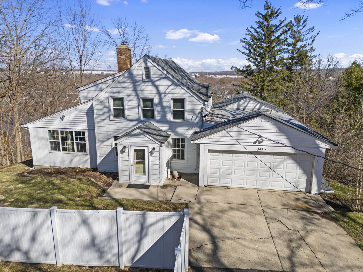 362 1/2 River Bluff Road, Elgin, IL 60120