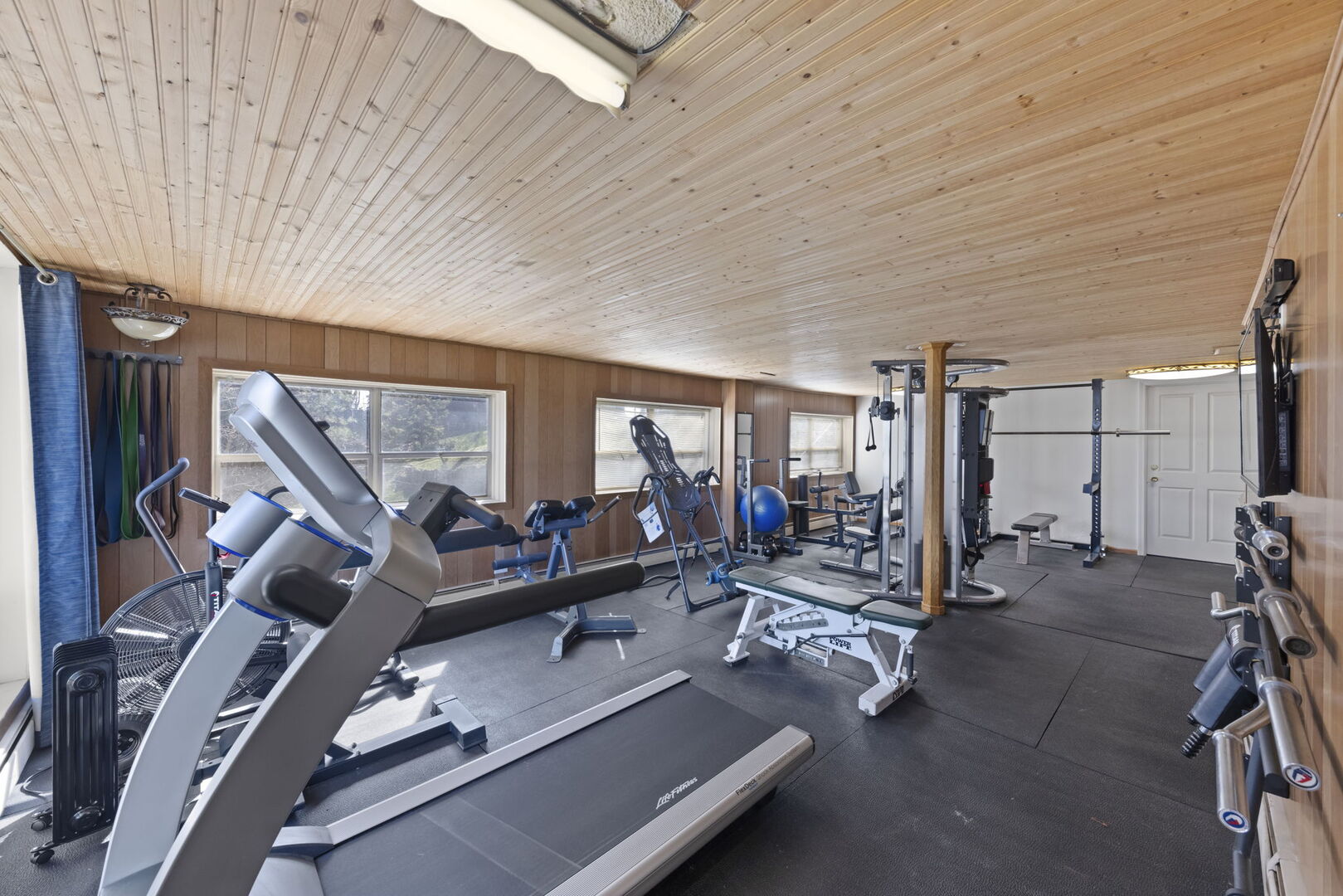 362 1/2 River Bluff Road, Elgin, IL 60120