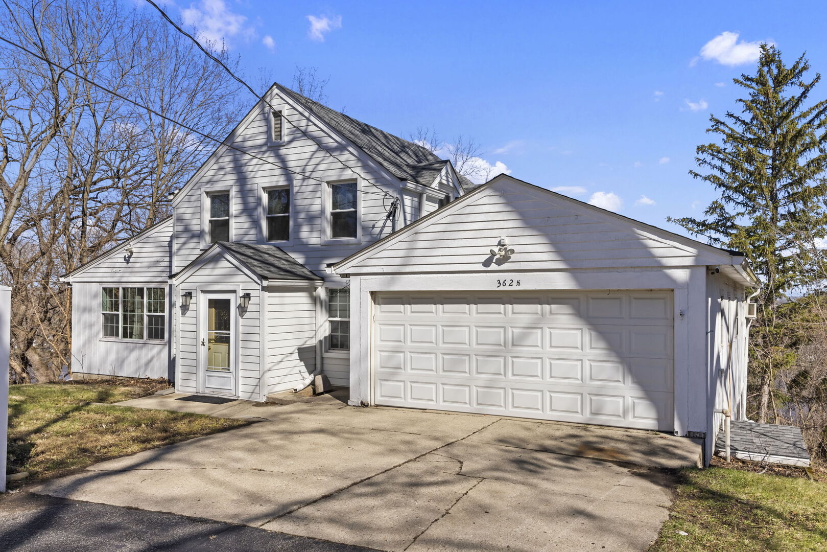 362 1/2 River Bluff Road, Elgin, IL 60120