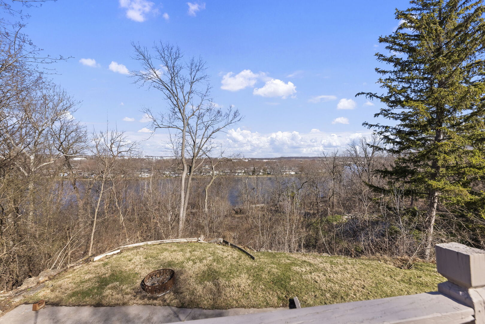 362 1/2 River Bluff Road, Elgin, IL 60120