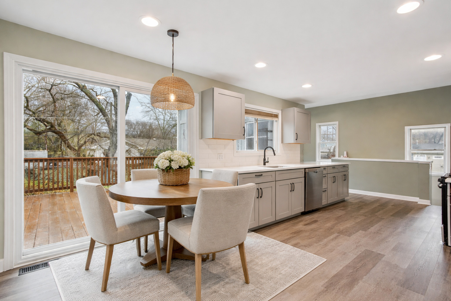 402 Lily Lane, Lakemoor, IL 60051