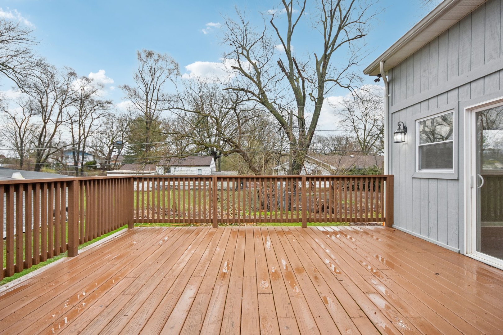 402 Lily Lane, Lakemoor, IL 60051