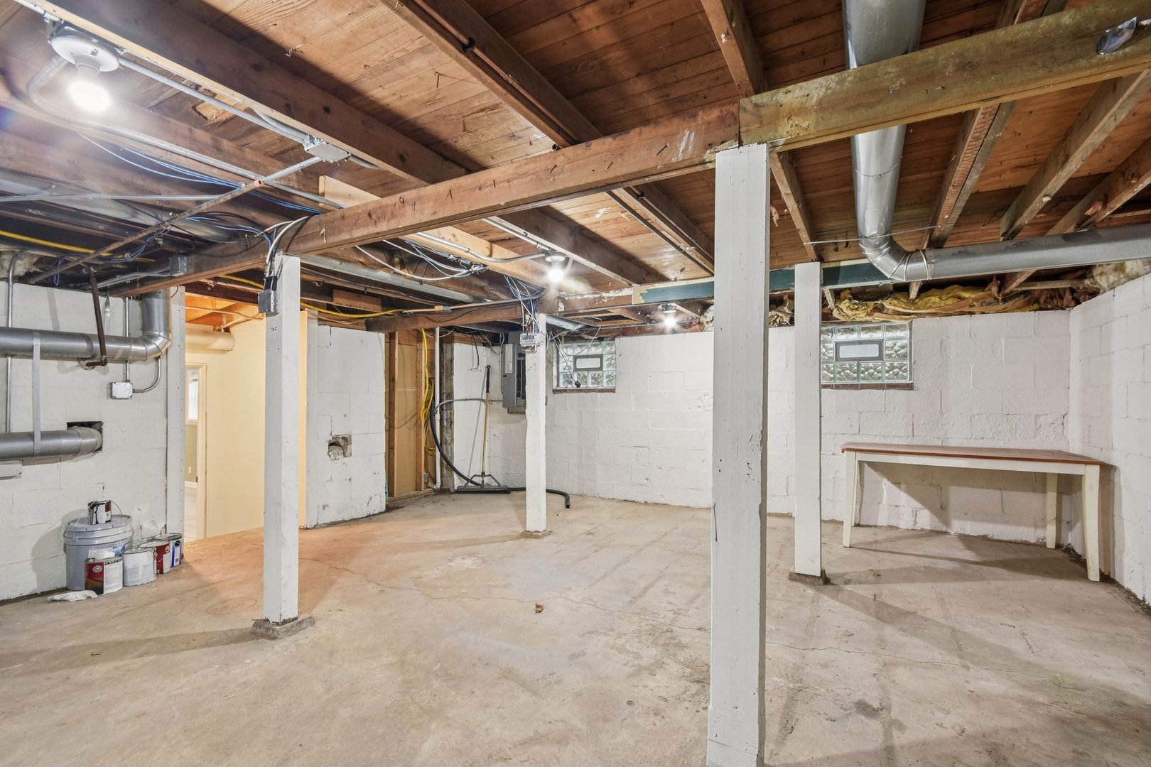 402 Lily Lane, Lakemoor, IL 60051