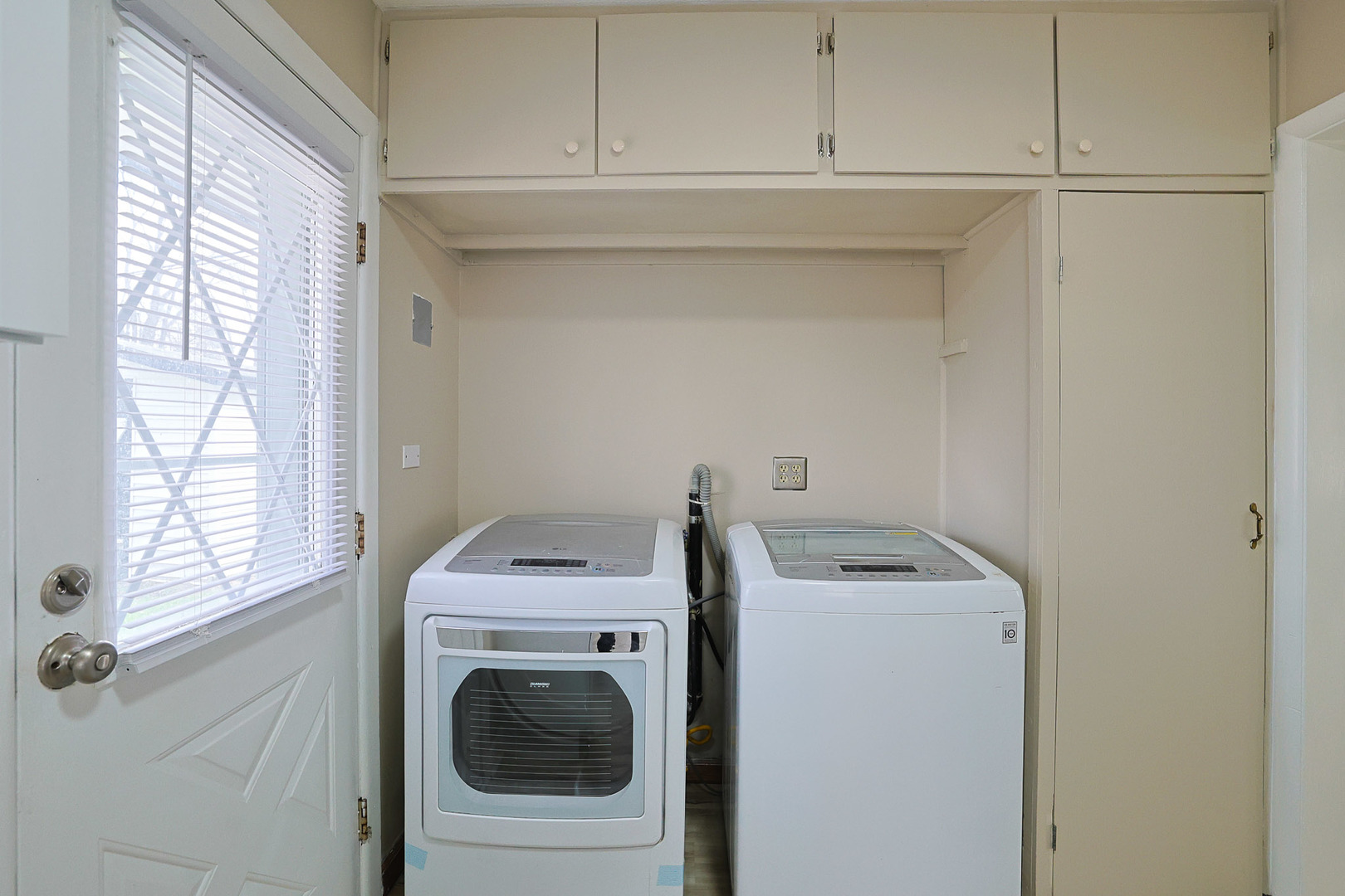 107 Georgine Street, Crystal Lake, IL 60014