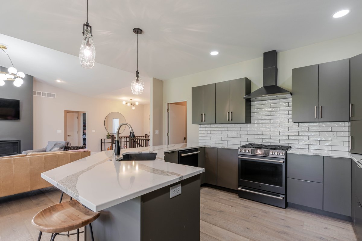 338 Shaggybark Trail, Morton, IL 61550